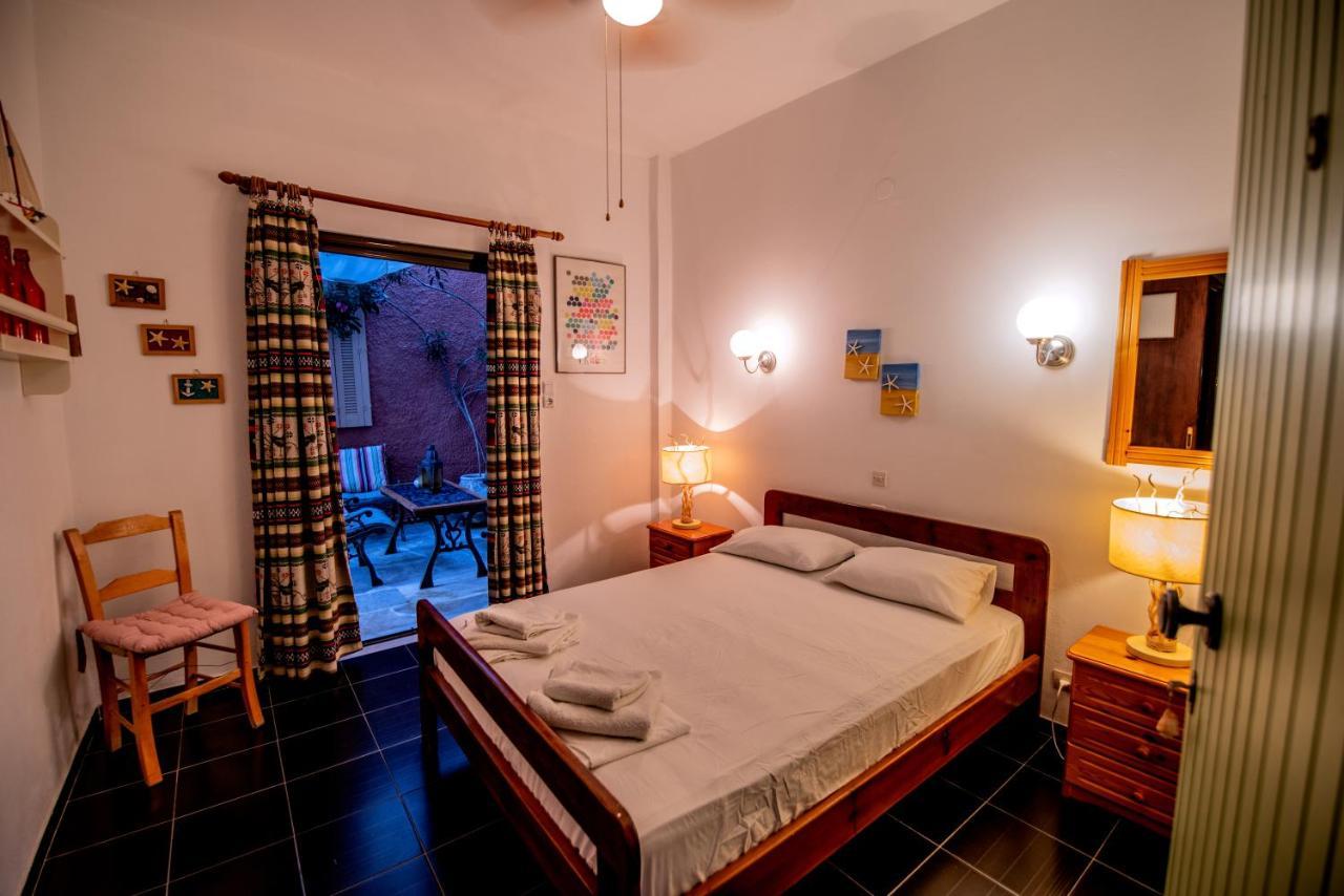 Stella Studios Poros Town Eksteriør billede