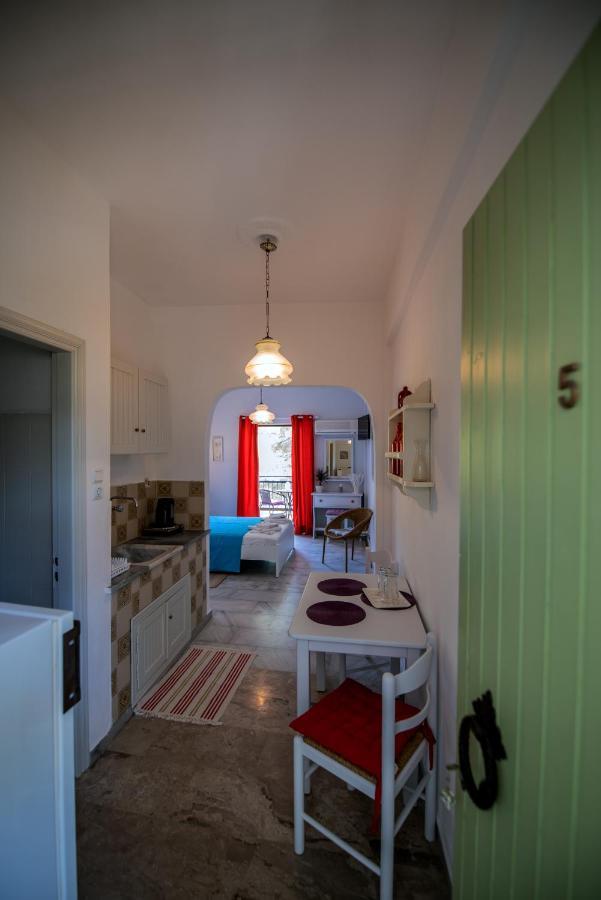 Stella Studios Poros Town Eksteriør billede